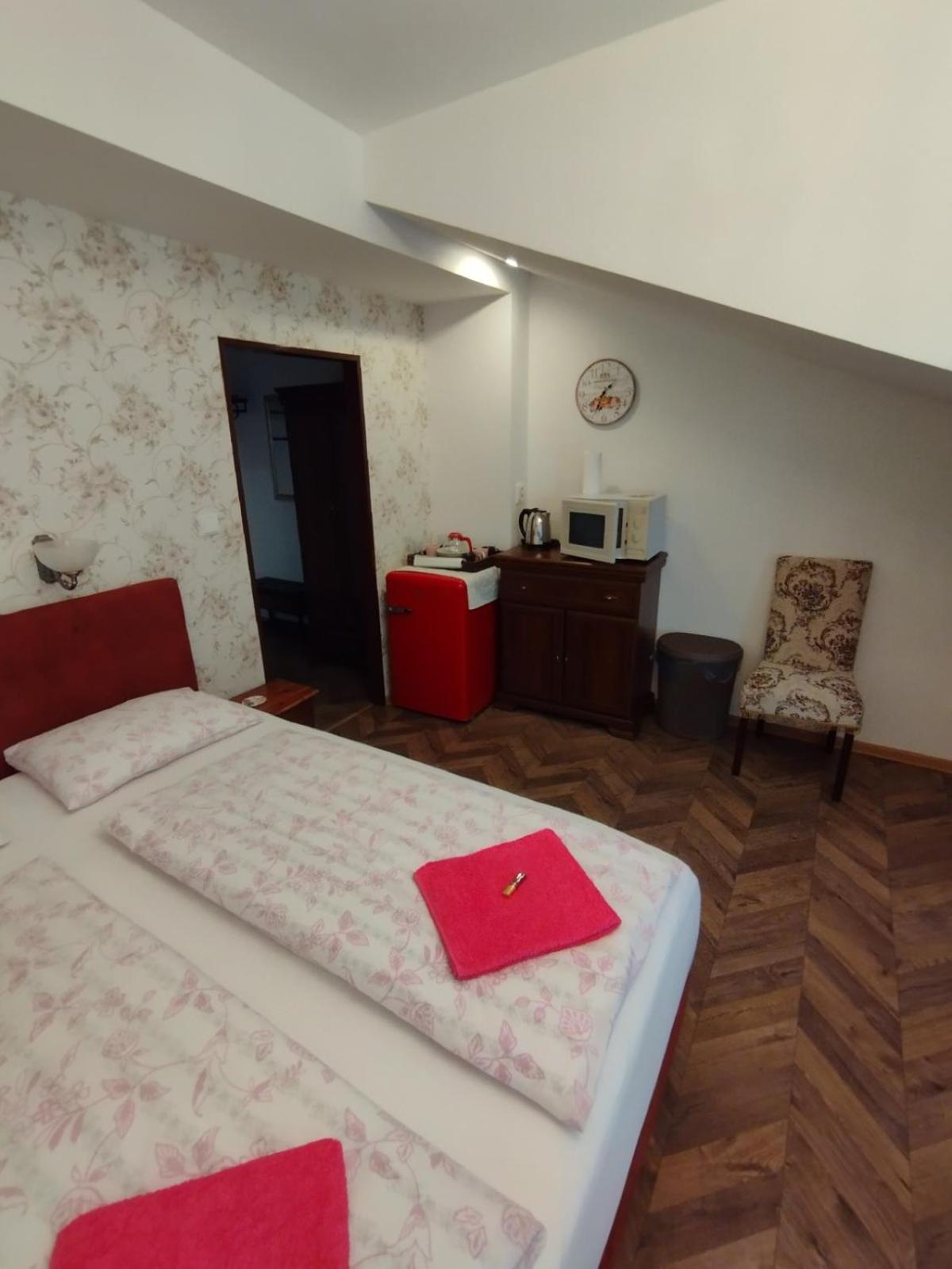 Hotel Bynovecký Zámeček Exteriér fotografie