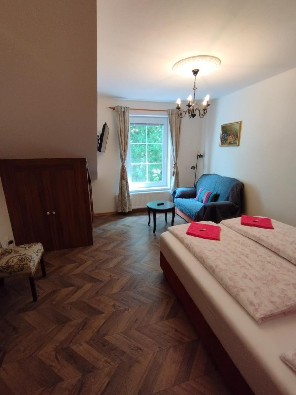 Hotel Bynovecký Zámeček Exteriér fotografie
